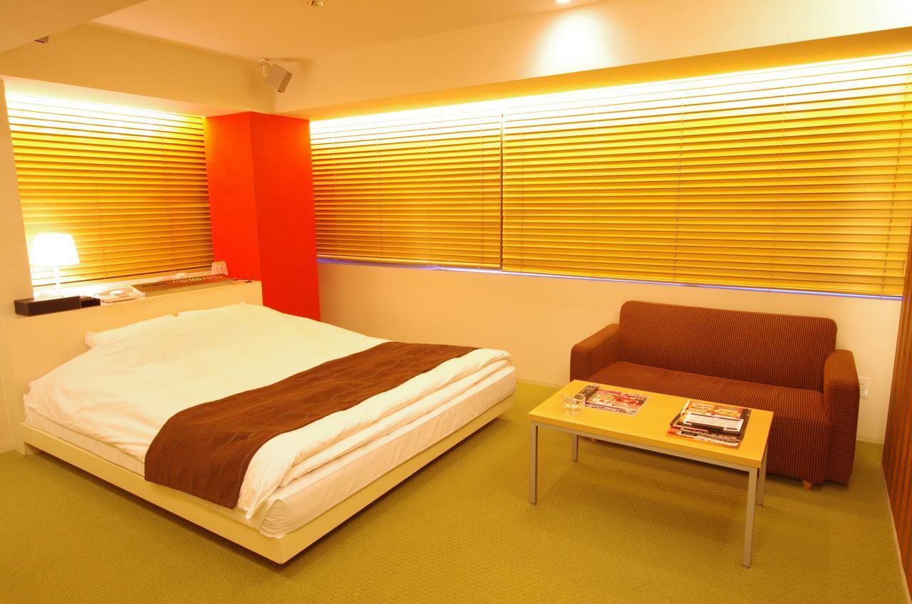 Blue Hotel Octa (Adults Only) Sapporo Exteriör bild