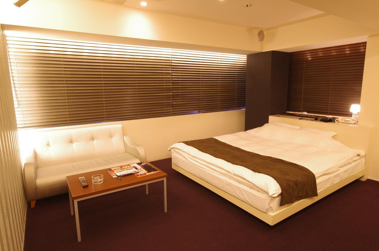 Blue Hotel Octa (Adults Only) Sapporo Exteriör bild