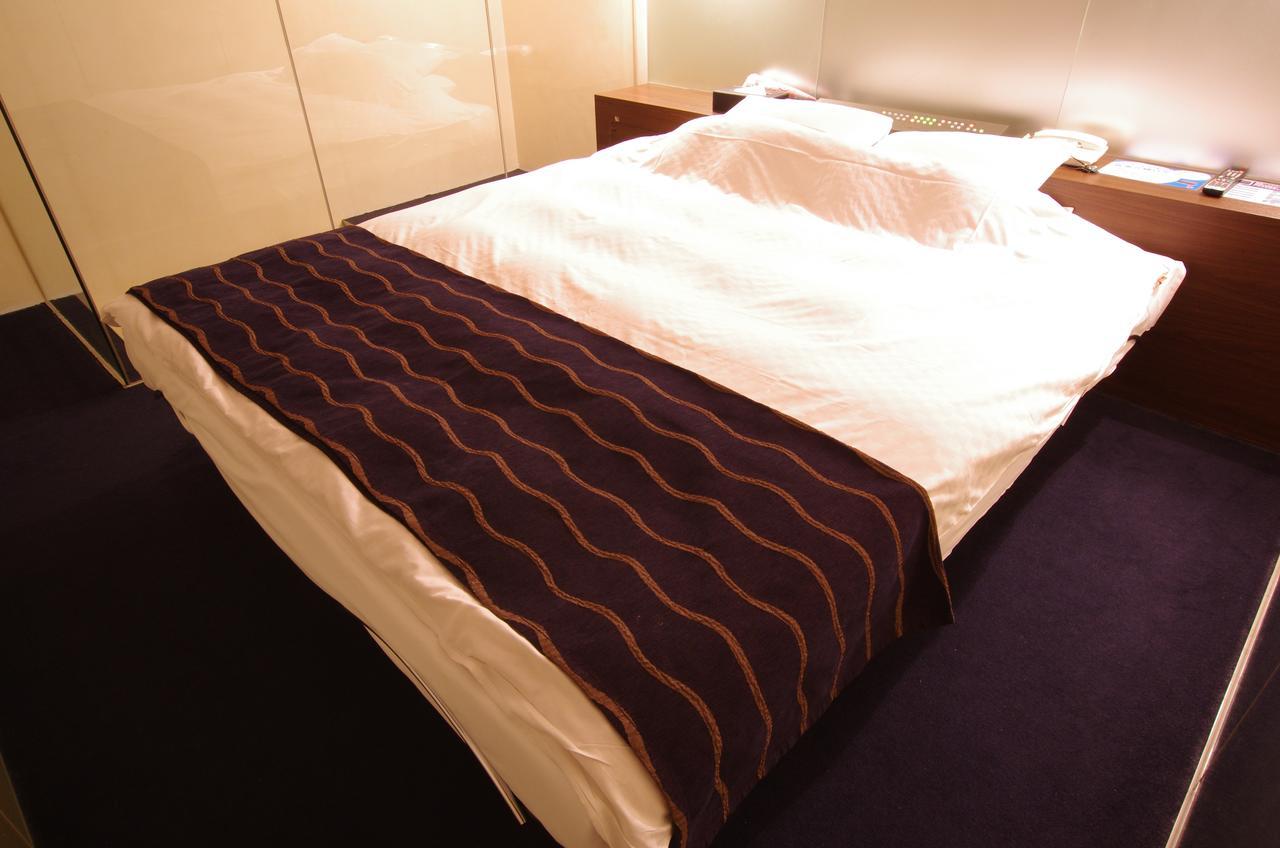 Blue Hotel Octa (Adults Only) Sapporo Exteriör bild