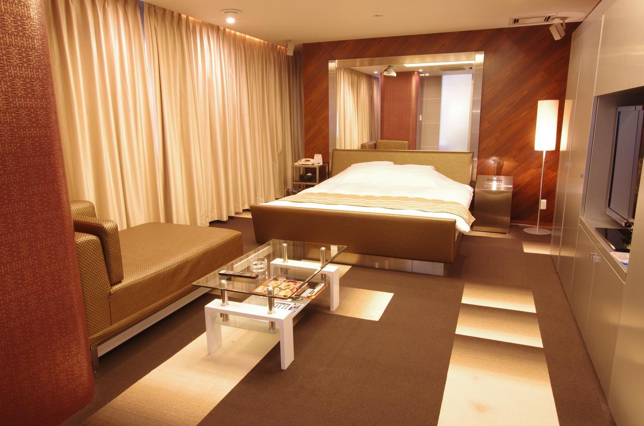 Blue Hotel Octa (Adults Only) Sapporo Exteriör bild