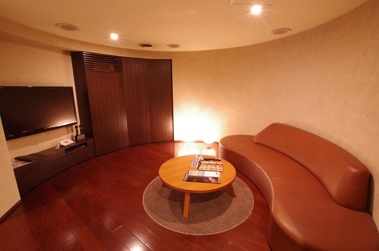 Blue Hotel Octa (Adults Only) Sapporo Exteriör bild