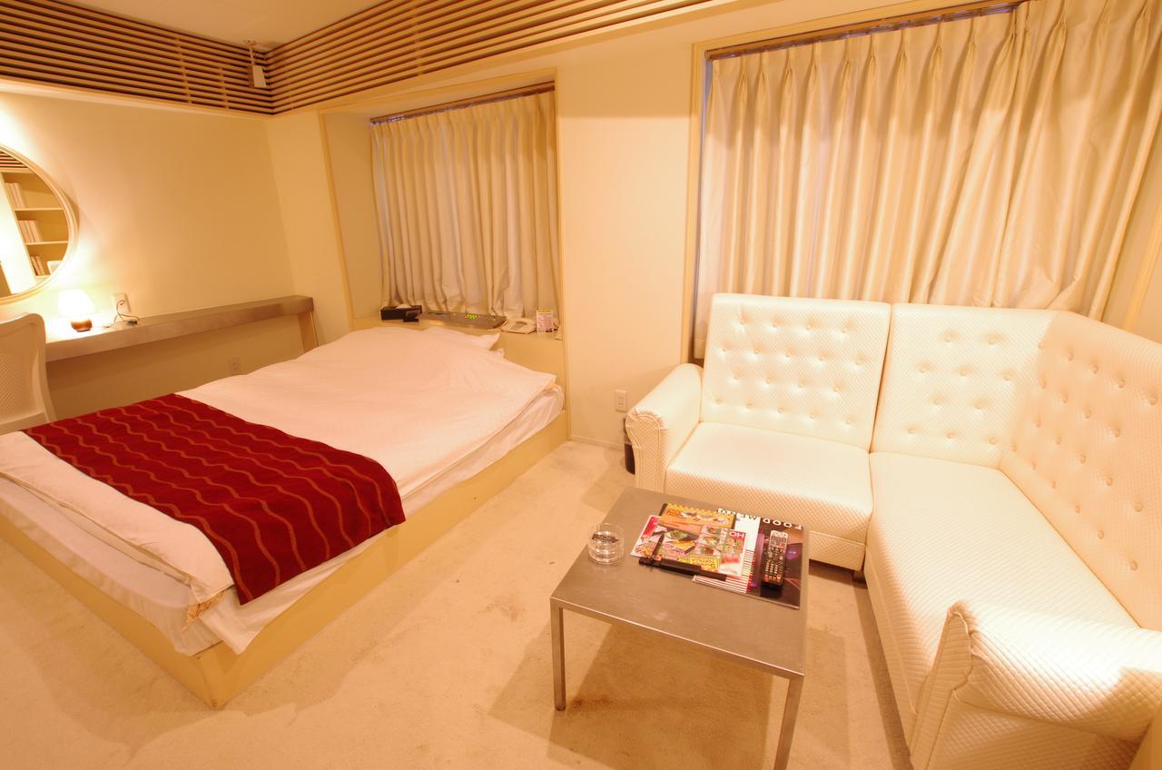 Blue Hotel Octa (Adults Only) Sapporo Exteriör bild