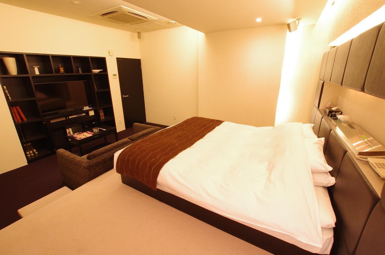 Blue Hotel Octa (Adults Only) Sapporo Exteriör bild