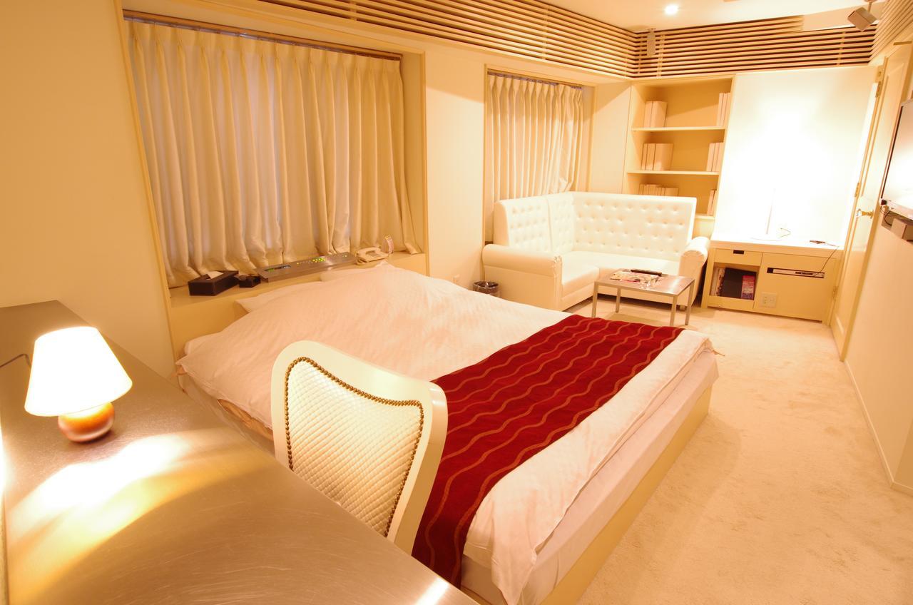Blue Hotel Octa (Adults Only) Sapporo Exteriör bild