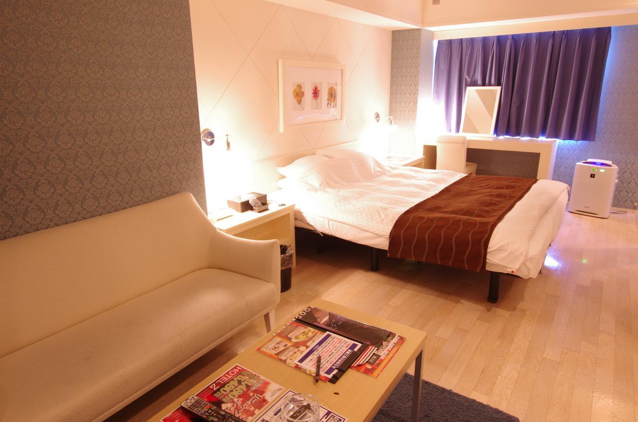 Blue Hotel Octa (Adults Only) Sapporo Exteriör bild