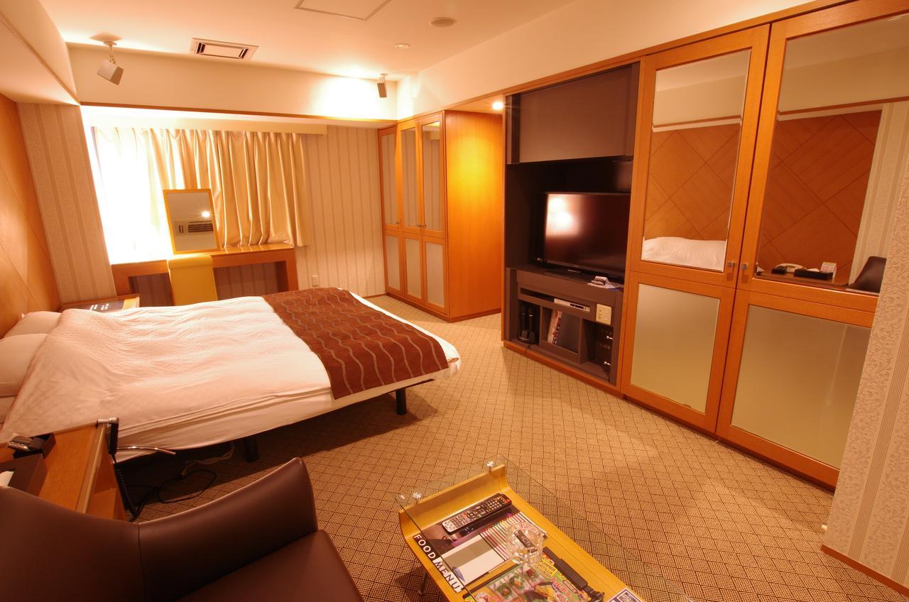 Blue Hotel Octa (Adults Only) Sapporo Exteriör bild